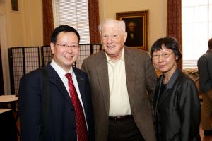 Xia Yeliang, Bob Bernstein, and Mi Ling Tsui © NYU Photo Bureau: Hollenshead